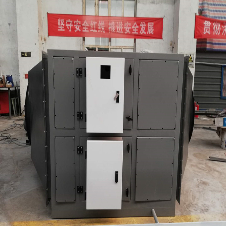 油煙凈化器和風機是怎么進行安裝的呢？